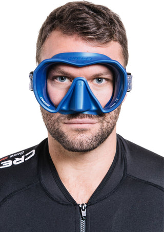 Cressi Z1 frameless mask: Lightweight design with wide field of view