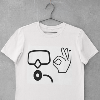 Scuba diving T-Shirt for Men | Diver & Hand Sign